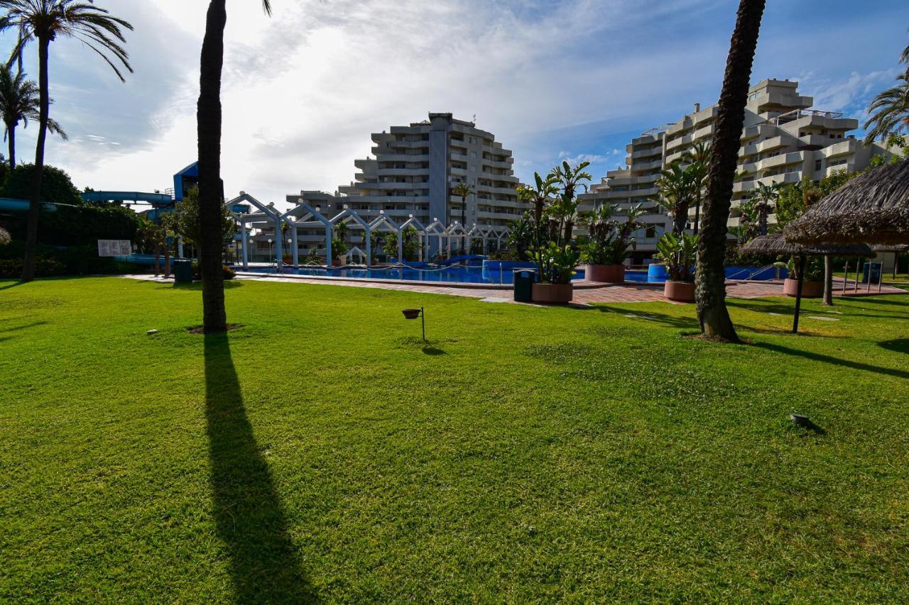 Benal Beach, Luxury Sea & Mountain View Beachside 1 Bedroom Apartment Benalmadena Exterior photo
